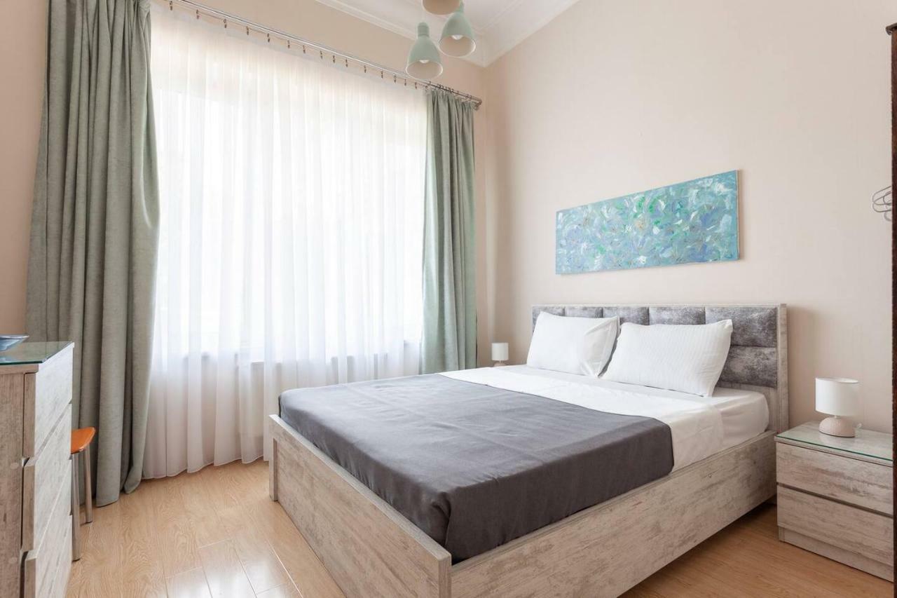 Wehost Apartment On A Colorful Street Tbilisi ภายนอก รูปภาพ