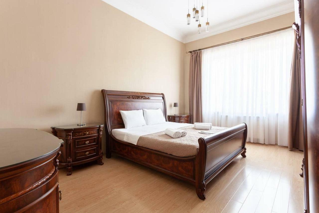 Wehost Apartment On A Colorful Street Tbilisi ภายนอก รูปภาพ