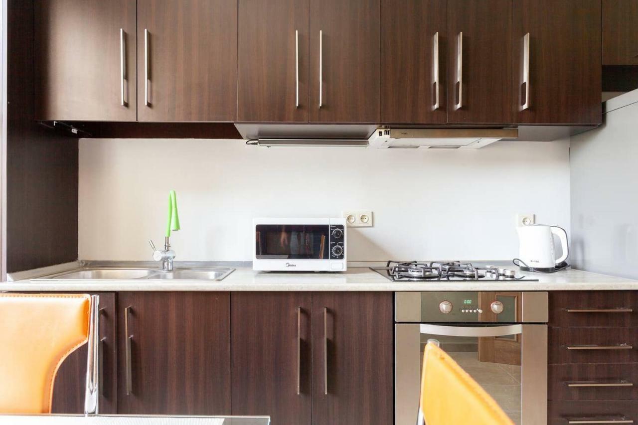 Wehost Apartment On A Colorful Street Tbilisi ภายนอก รูปภาพ